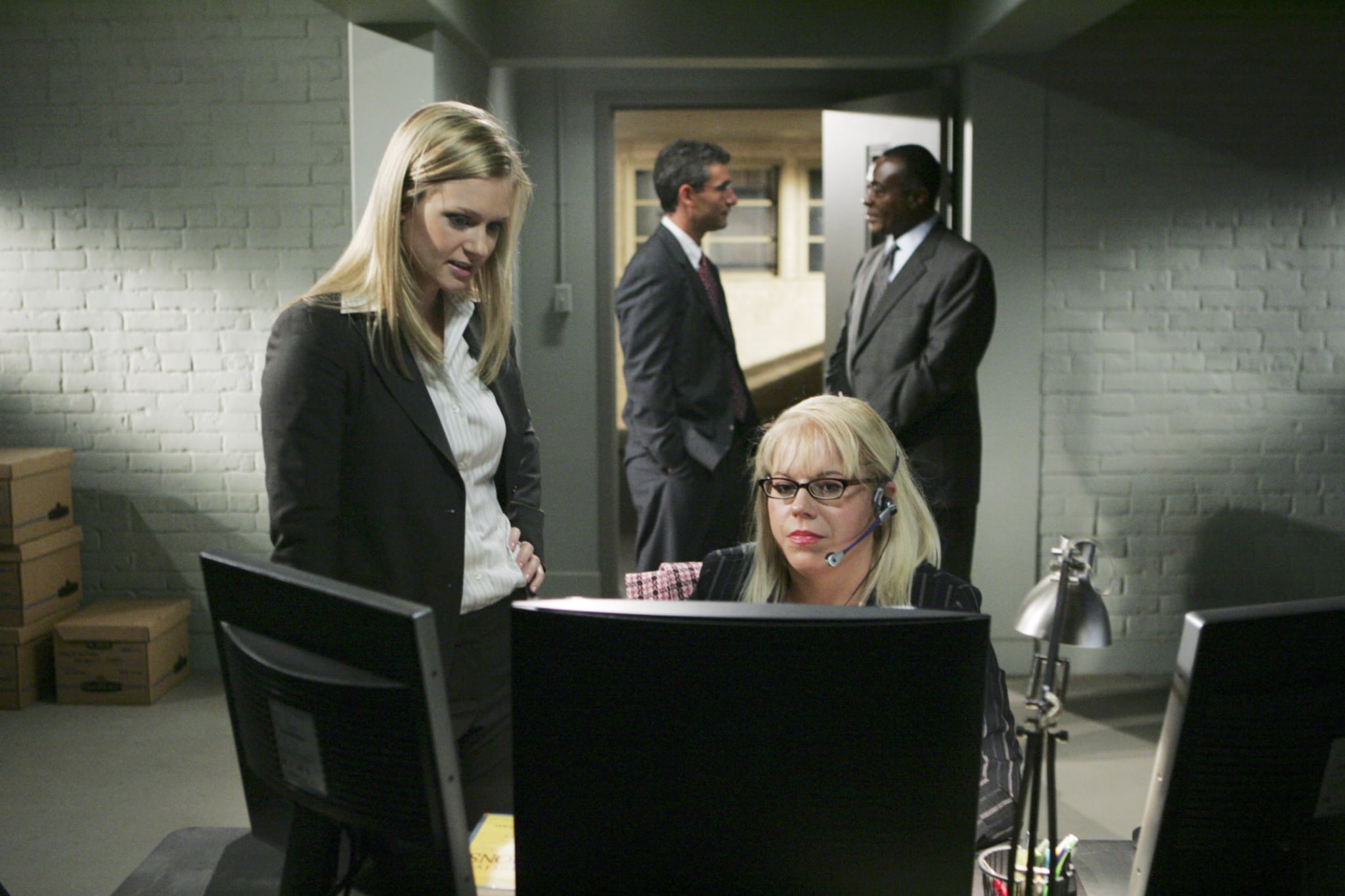 CRIMINAL MINDS, A.J. Cook, Kirsten Vangsness, 'Riding the Lightening', (Season 1, airing January 25, 2006), 2005-, photo: Cliff Lipson /  CBS / courtesy Everett Collection