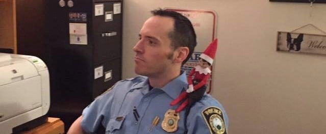 Police Officer Takes Photos With Stolen Elf on the Shelf