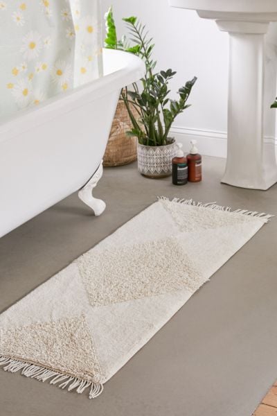 Looped Geo Runner Bath Mat