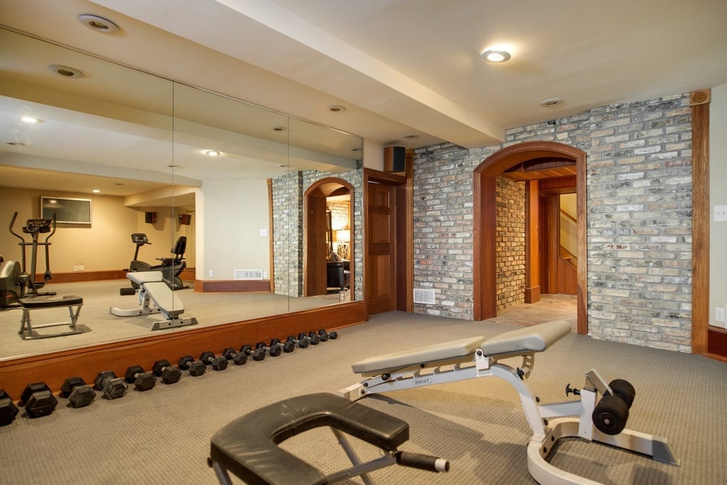 Yes, a home gym is in this massive Victorian as well.