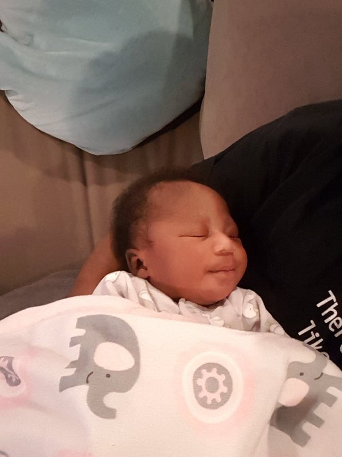 Man Delivers Baby at Home and Tells Birth Story on Twitter | PS Family