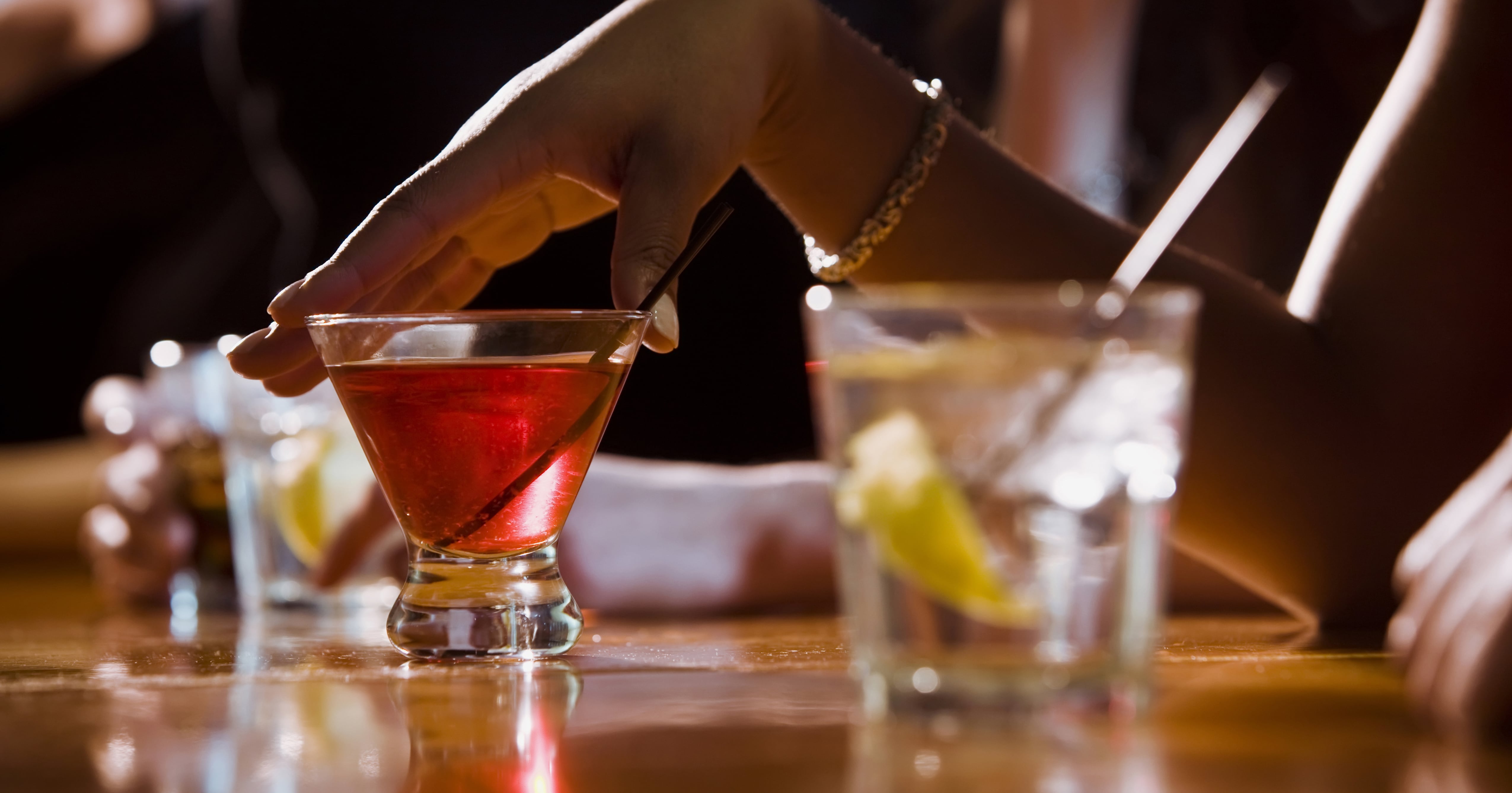 Benefits of Dry January, According to Experts