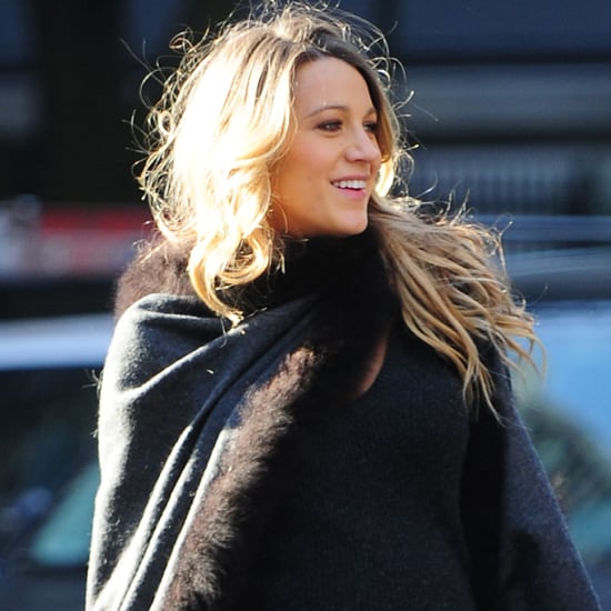 Blake Lively Pregnant Walking Through NYC | Pictures