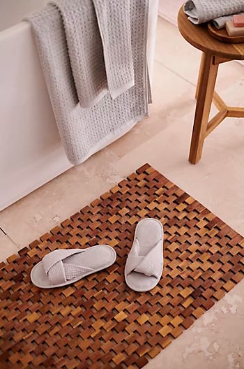 Haven Medium Criss Cross Slippers