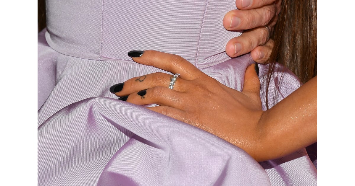 Ariana Grande's Black Heart Finger Tattoo