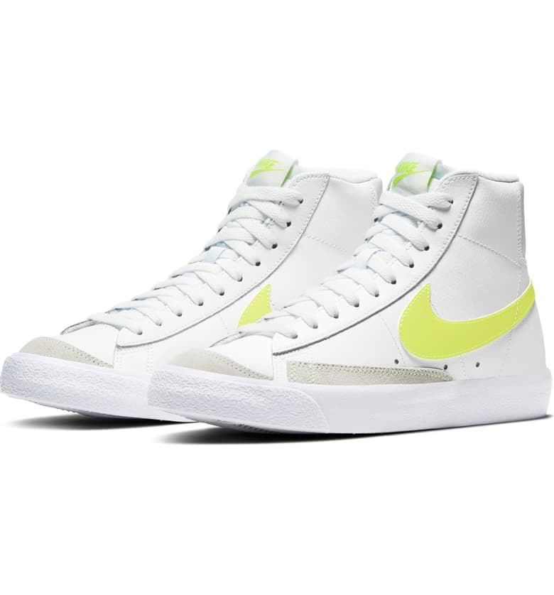 Nike Blazer Mid '77 Sneakers