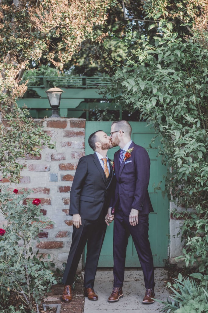This Rustic Halloween Wedding Is Tastefully on Theme This Rustic Halloween Wedding Is Tastefully on Theme