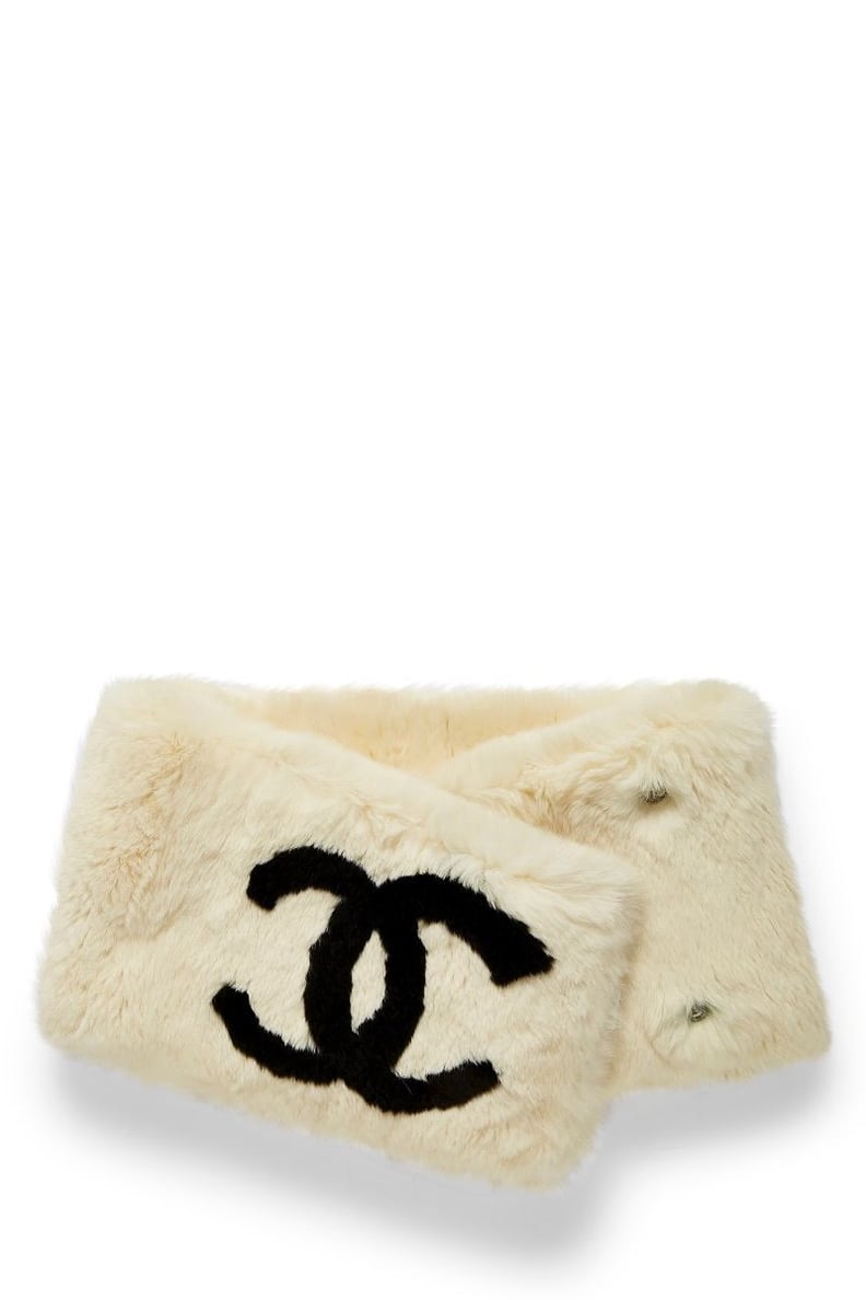 Chanel White Lapin Muffler