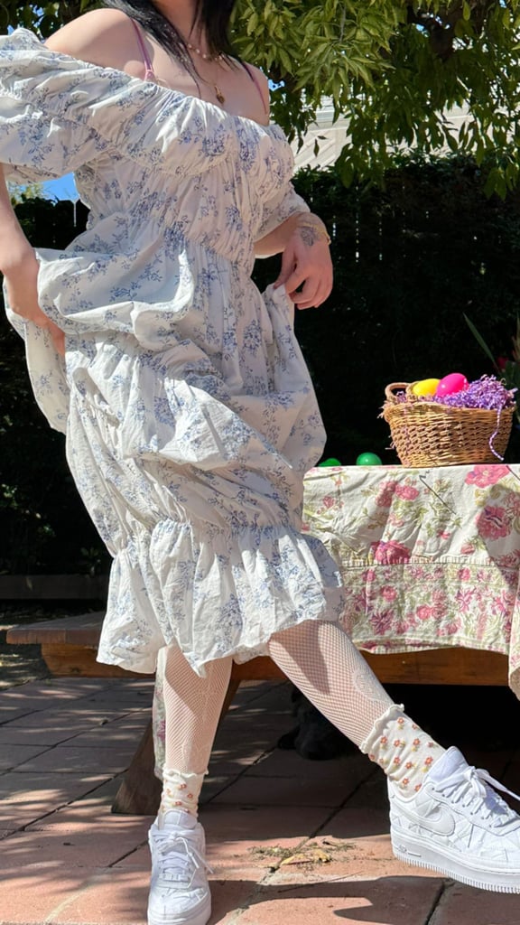 毕利Eilish复活节连衣裙和渔网袜
