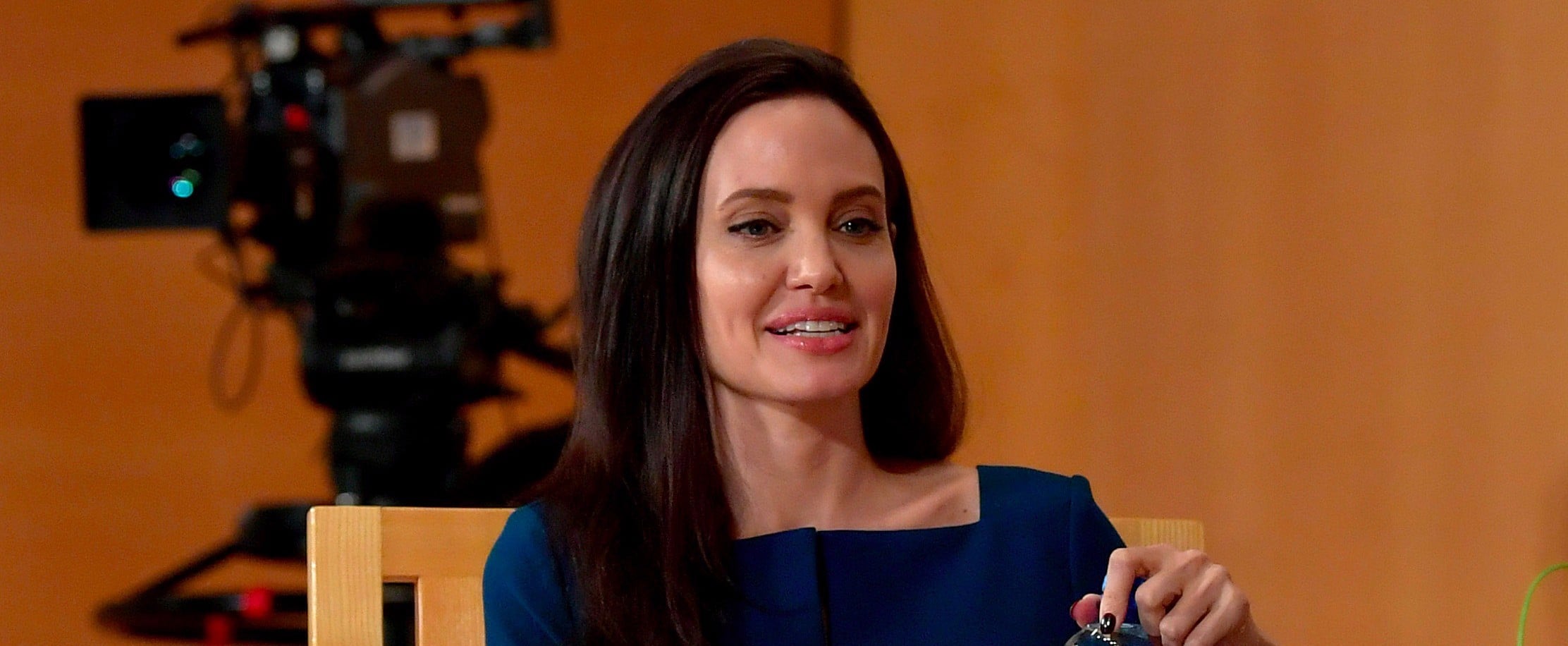 Angelina Jolie Wearing Blue Roland Mouret Dress March 2017 | PS Fashion