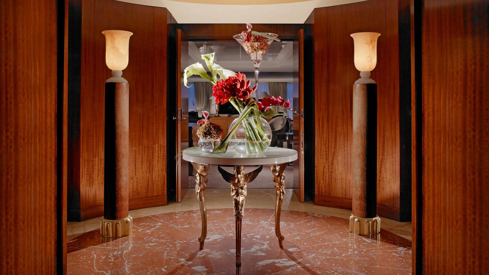 The Foyer This Over The Top 80 000 Per Night Hotel Suite In