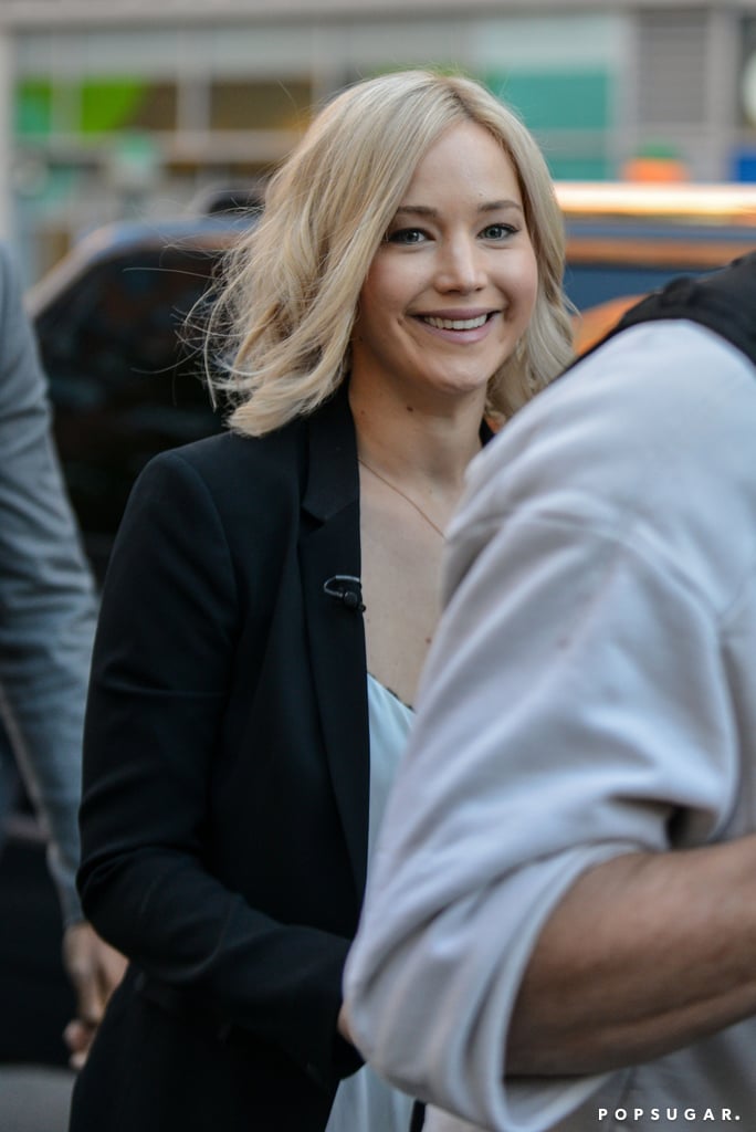Jennifer Lawrence Out in NYC October 2015 | Pictures