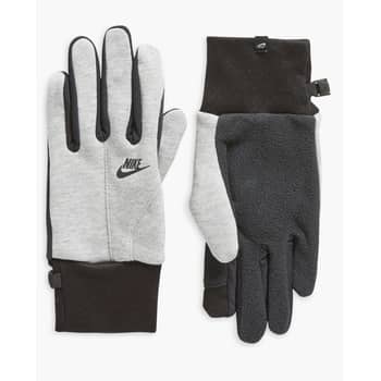 The Best Touchscreen Gloves | 2023 Guide | POPSUGAR Fashion