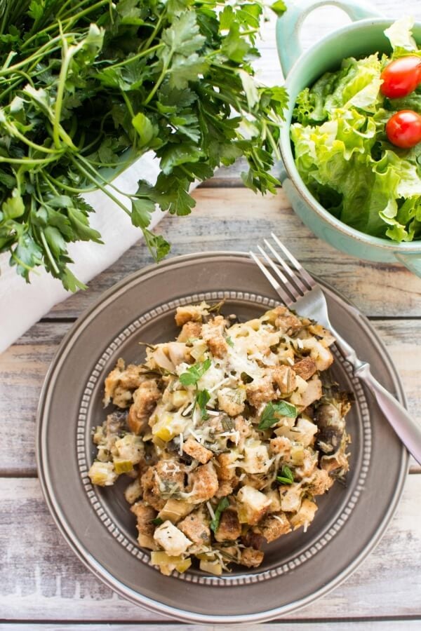 Slow-Cooker Fresh Herb Chicken Mushroom Leek Casserole