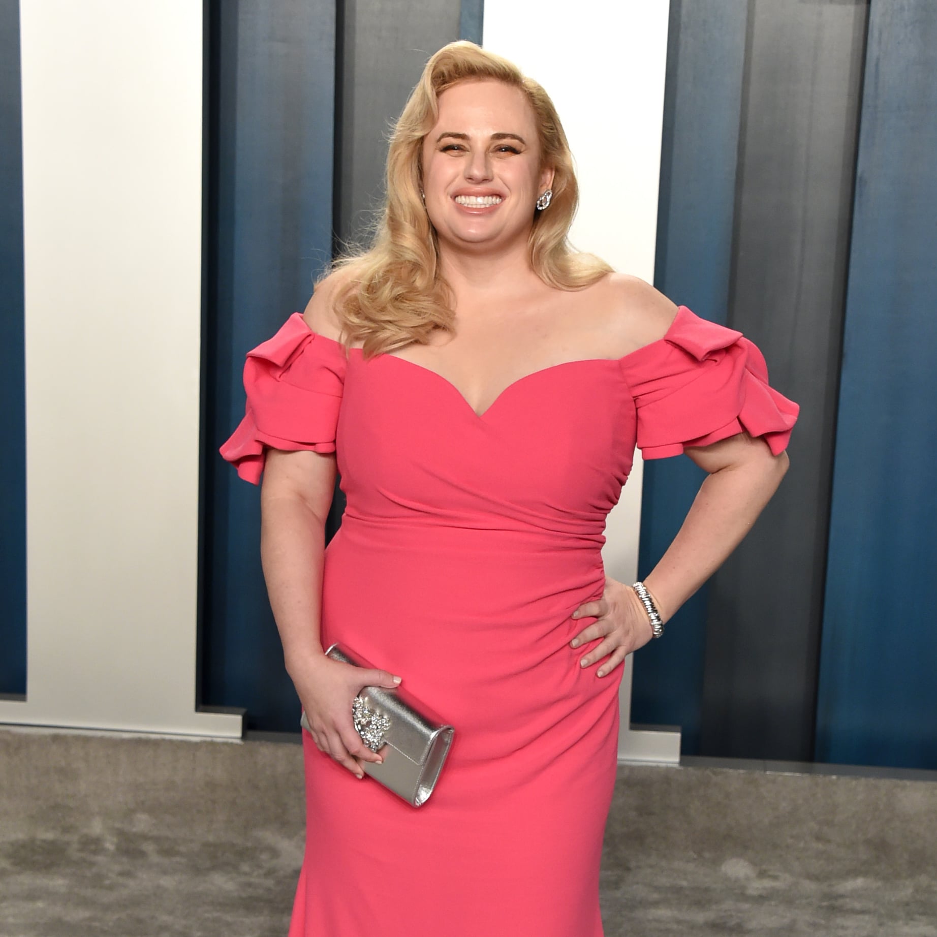 Get Wallpaper Rebel Wilson S Amazon Comedy Series Last One Laughing Popsugar For iPhone Free