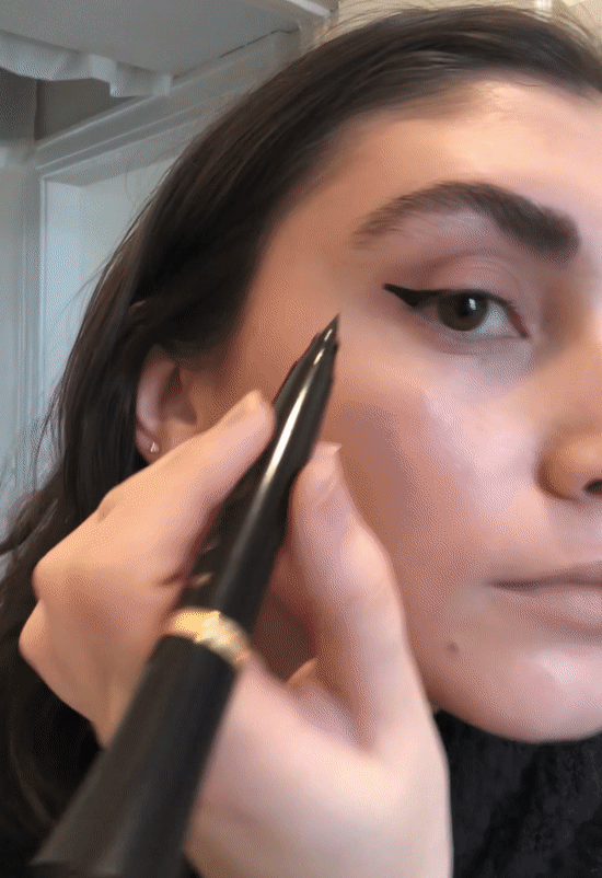 How to Apply a Winged-Liner Stamp — Step 2: Connect