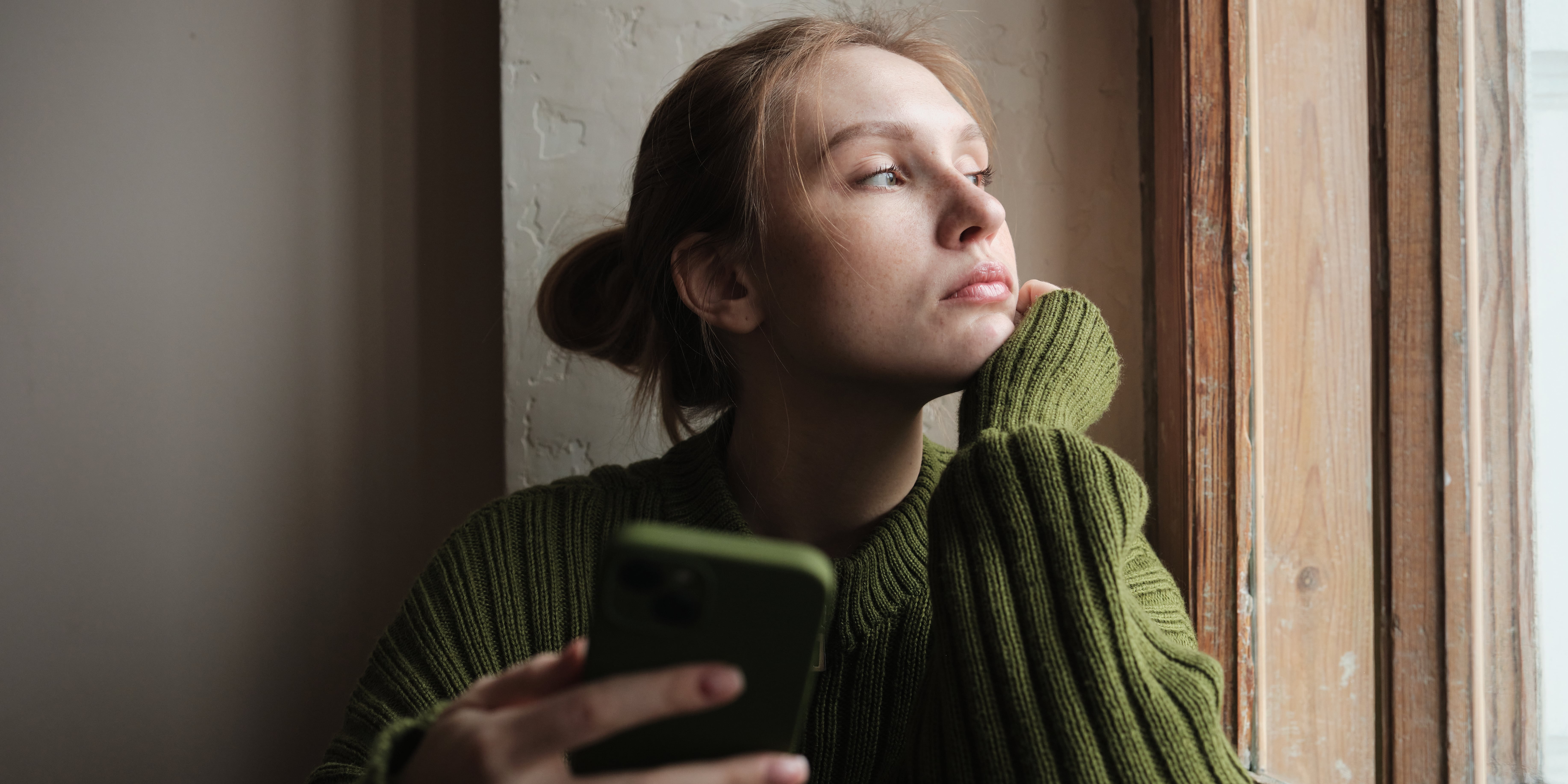 These Expert-Approved Sobriety Apps Will Make Your Dry January Easier