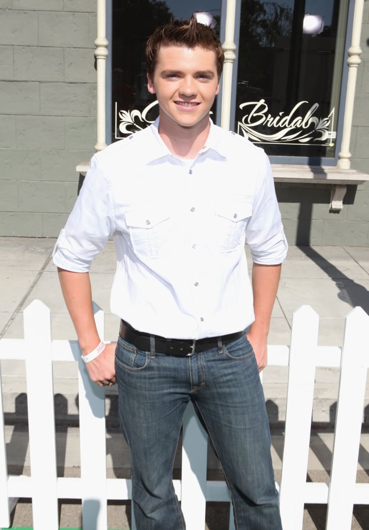 Joel Courtney Hot Pictures Popsugar Celebrity Photo 8