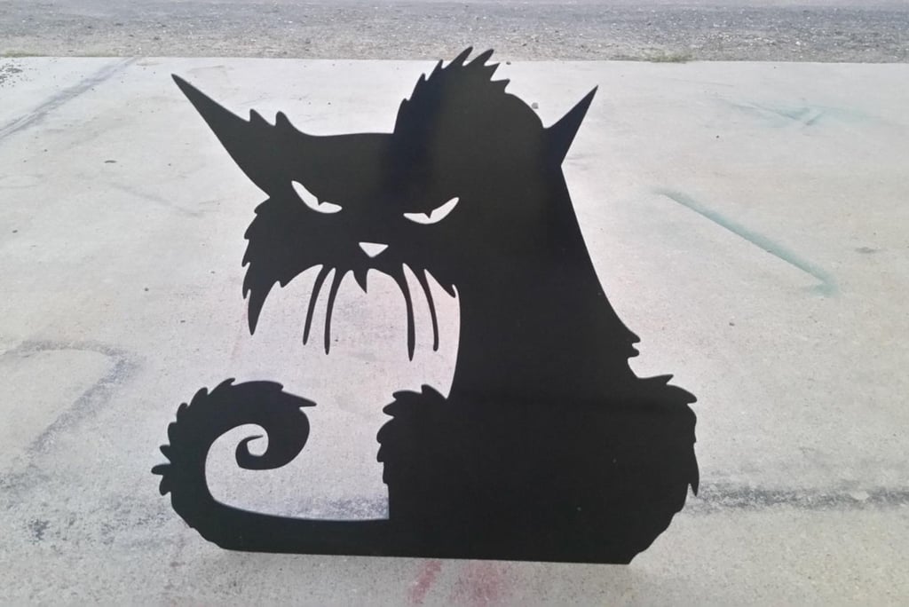 Angry Cat Halloween Decor