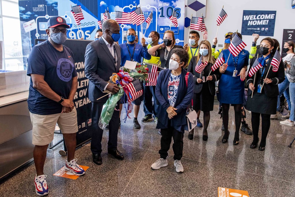 Simone Biles Reunites With Family After Tokyo Olympics POPSUGAR Celebrity