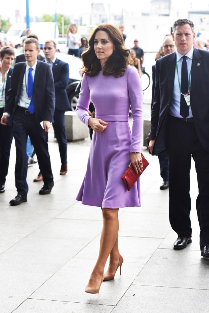 Kate Middleton Shoes: Navy Pump Style With Gucci Dress