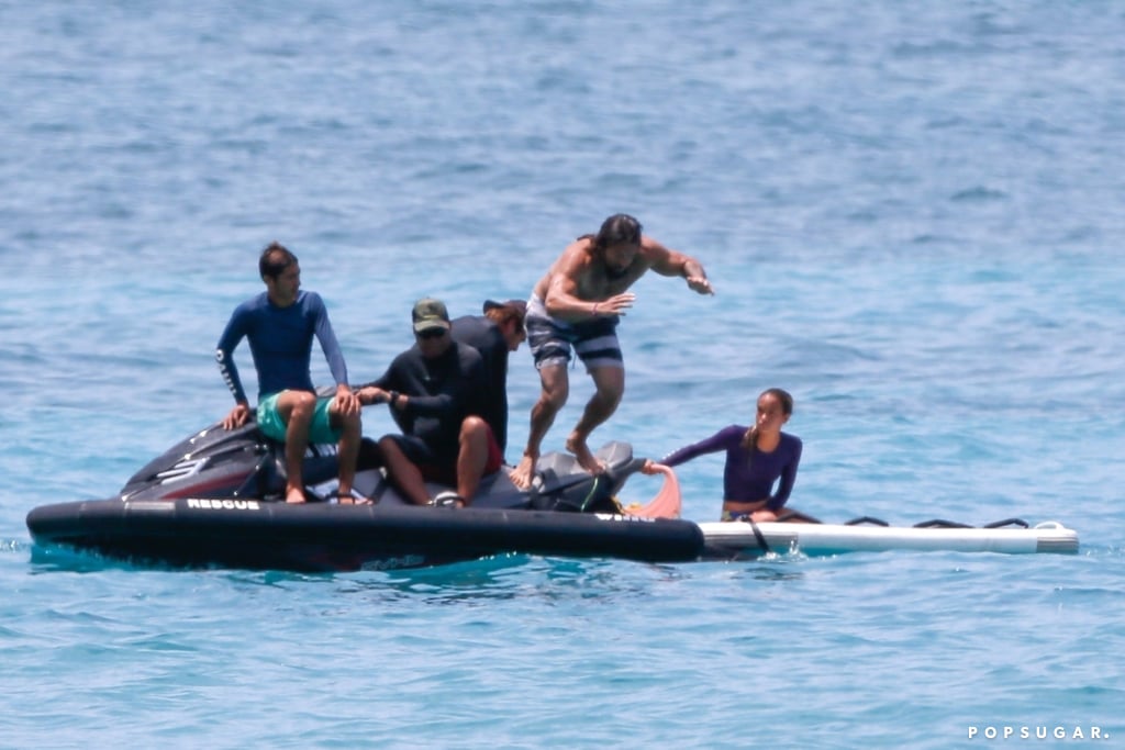 Jason Momoa Shirtless in Hawaii Pictures June 2018