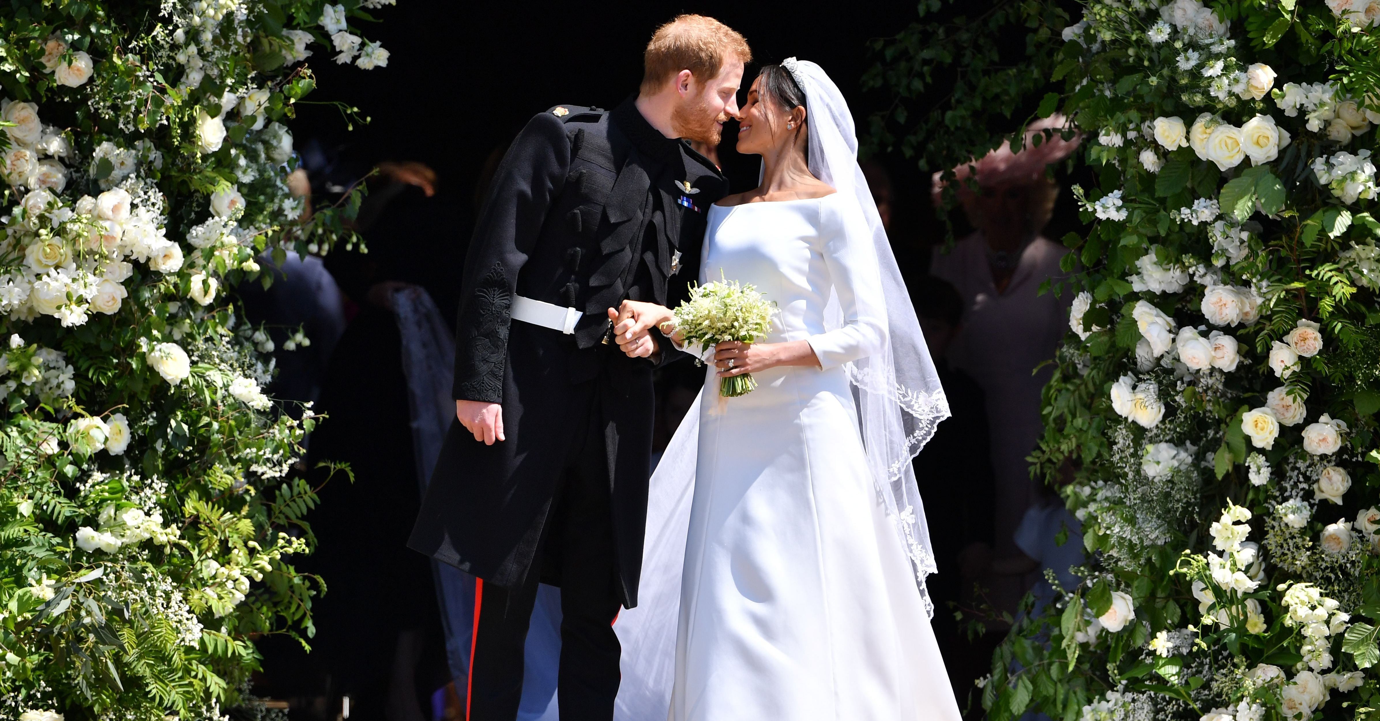 Cost of meghan markle wedding dress online