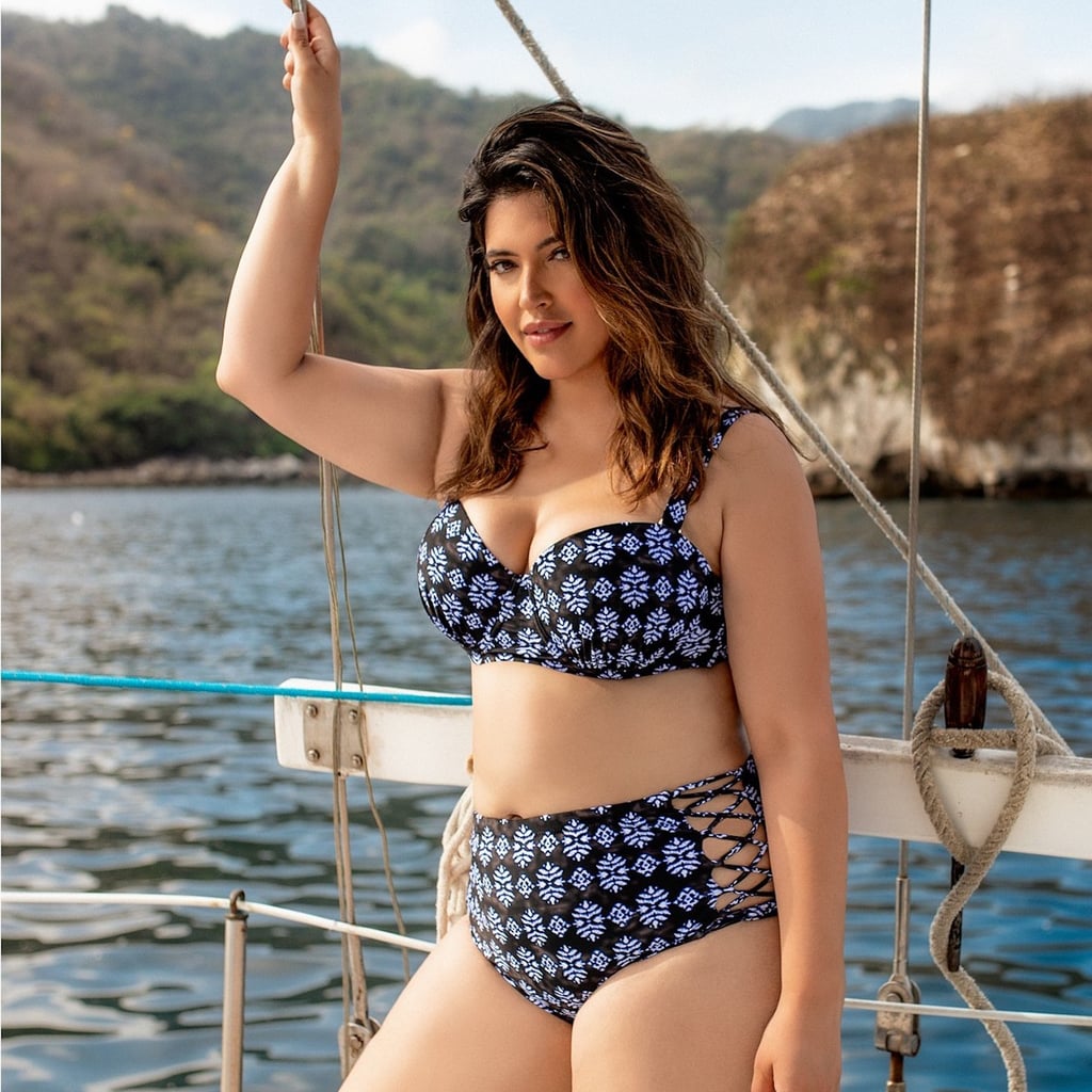 plus size girls in swimsuits