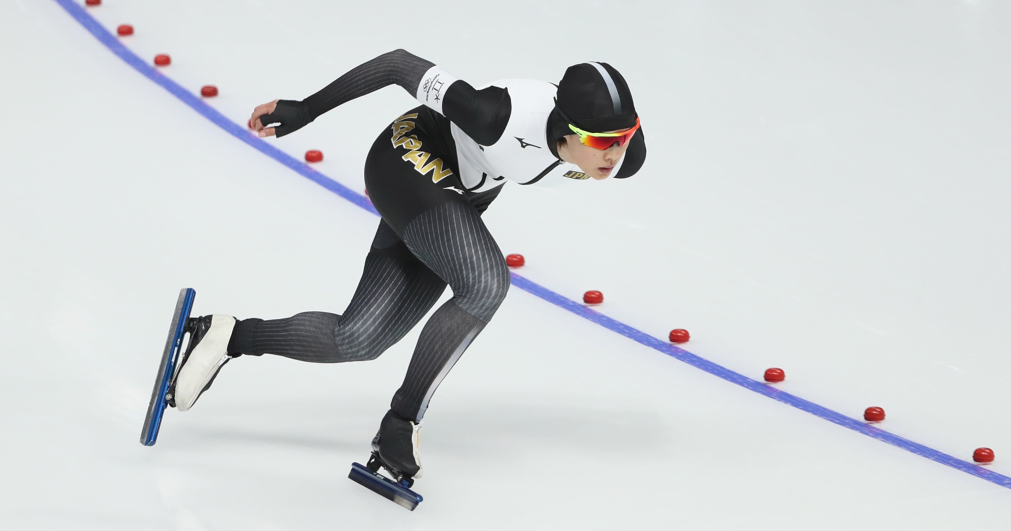 Why Olympic Speed Skaters Wear Glasses POPSUGAR Fitness