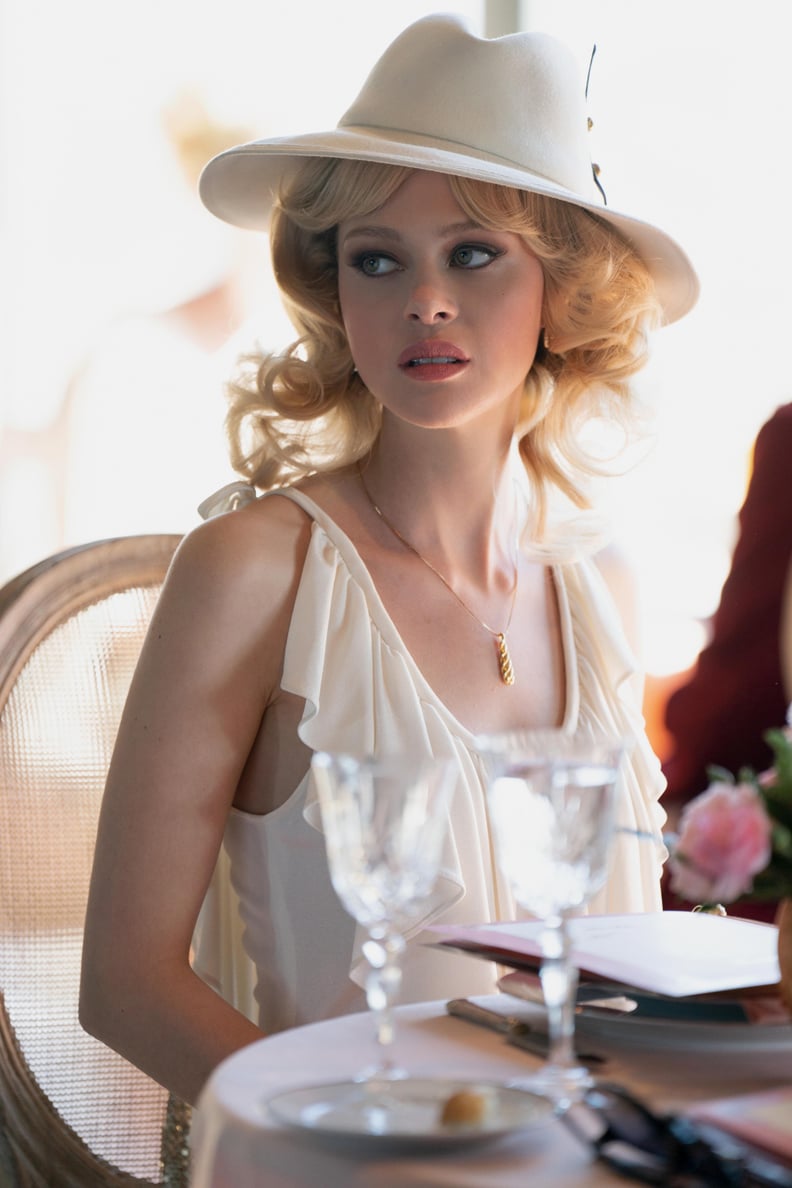 WELCOME TO CHIPPENDALES, Nicola Peltz as Dorothy Stratten, An Elegant, Exclusive Atmosphere', (Season 1, ep. 101, aired Nov. 22, 2022). photo: Erin Simkin / Hulu / Courtesy Everett Collection