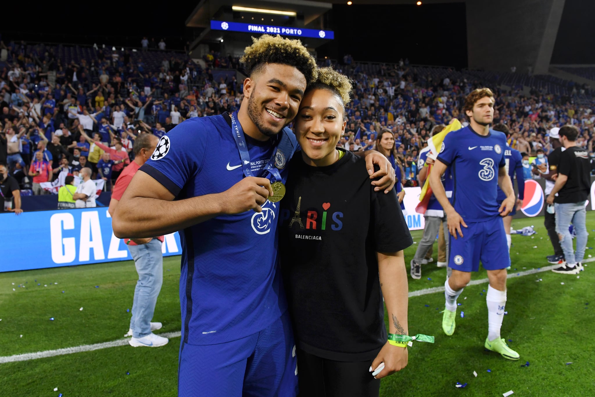PORTO, PORTUGAL - MAY 29: Reece James of Chelsea celebrates with his Sister, Lauren James following victory in the UEFA Champions League Final between Manchester City and Chelsea FC at Estadio do Dragao on May 29, 2021 in Porto, Portugal. (Photo by Alex Caparros - UEFA/UEFA via Getty Images)