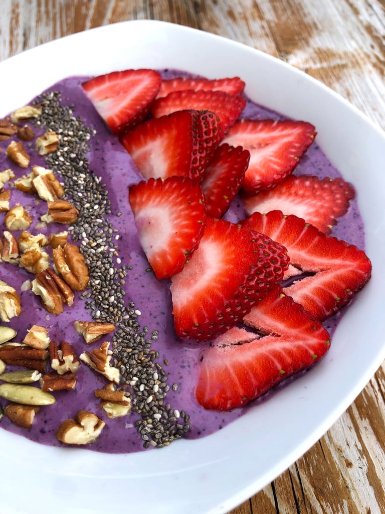 Lower-Carb, High-Protein Berry Smoothie Bowl