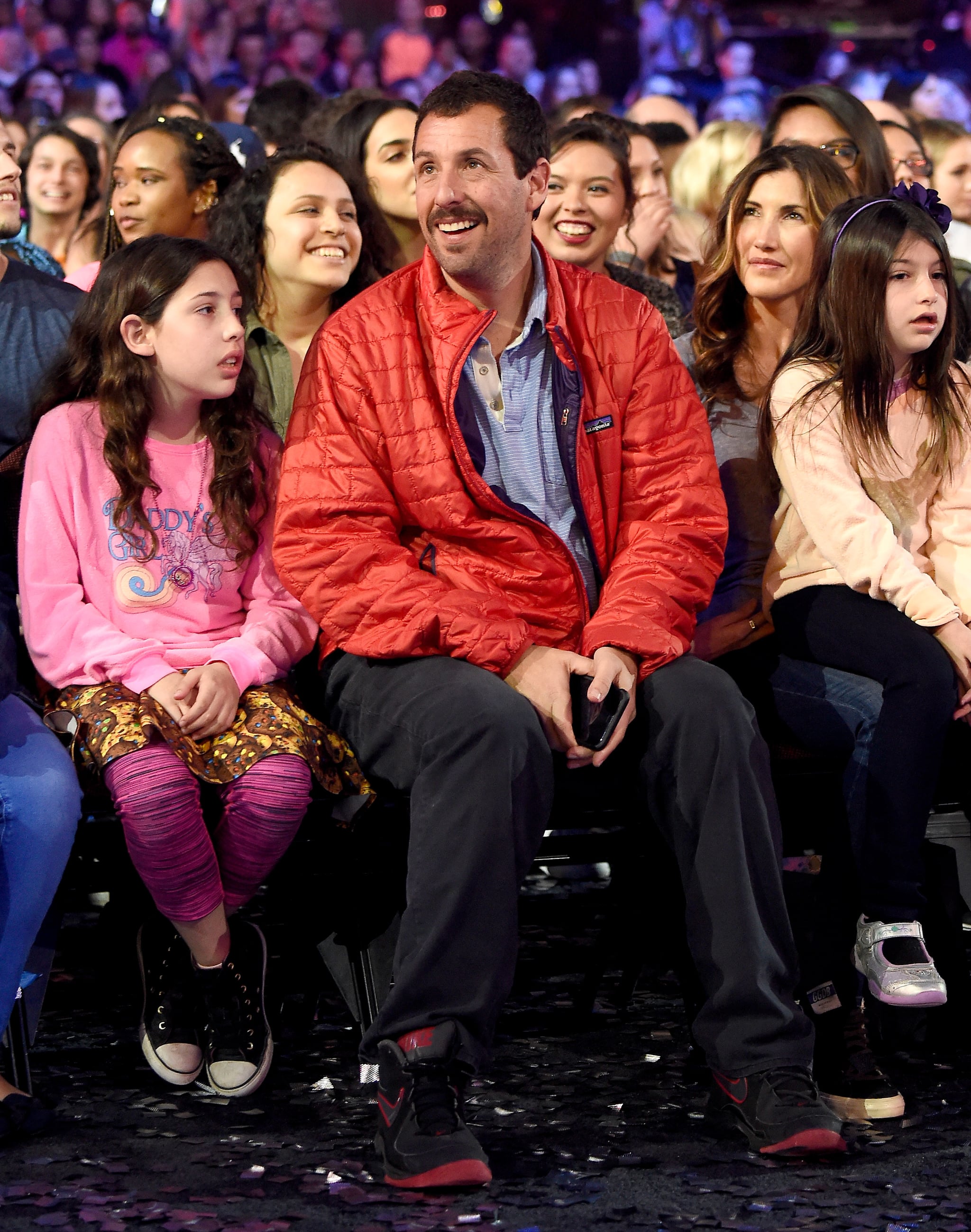 Celebrity Entertainment Adam Sandler Had The Cutest Dates At The Kids Choice Awards His Daughters Sadie And Sunny Popsugar Celebrity Photo 8