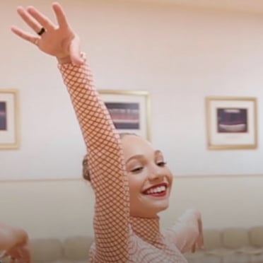 Maddie Ziegler Dancing With the Rockettes Video