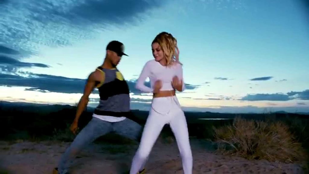 "Muévelo" by Sofia Reyes and Wisin