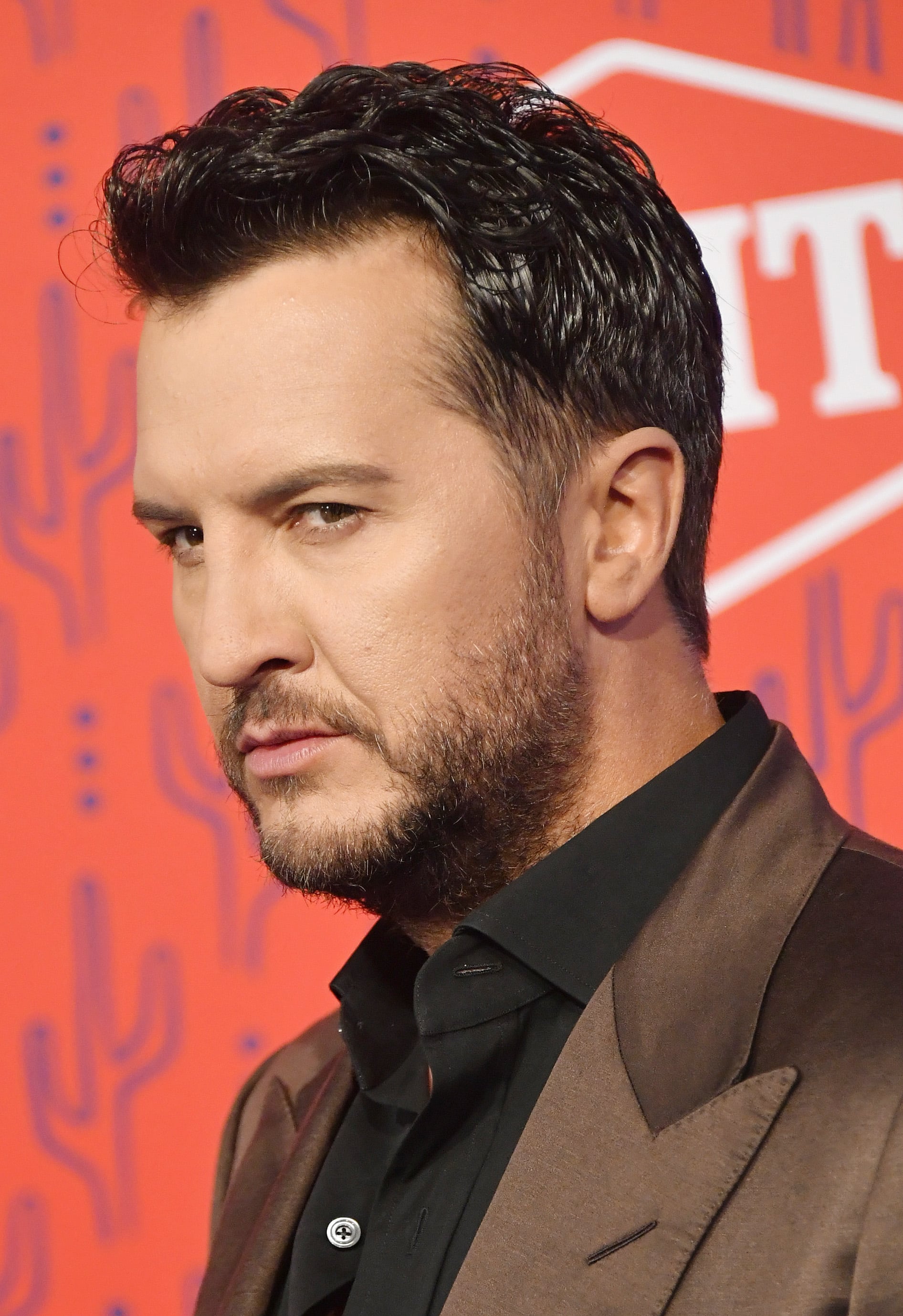 Celebrity Entertainment 40 Sexy Luke Bryan Pics That Will Have You Singing Country Boy Shake It For Me Popsugar Celebrity Photo 15