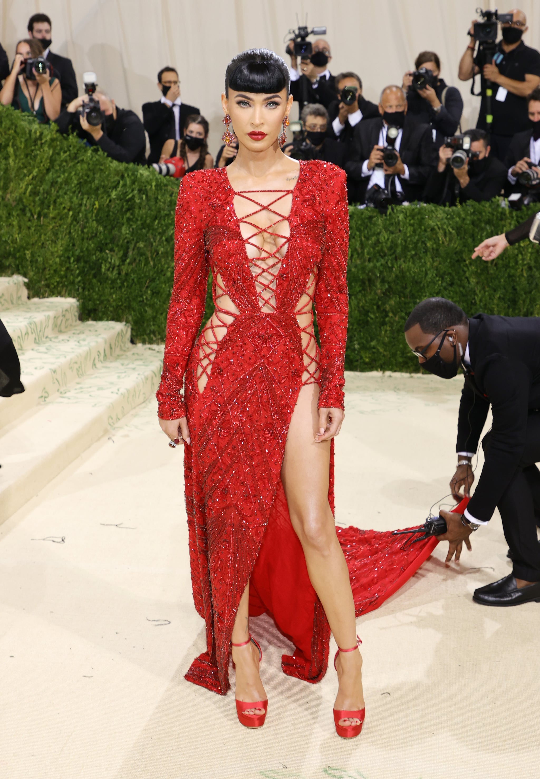 Met Gala 2021 Red Carpet: See Every Celebrity Look, Outfit & Dress Here