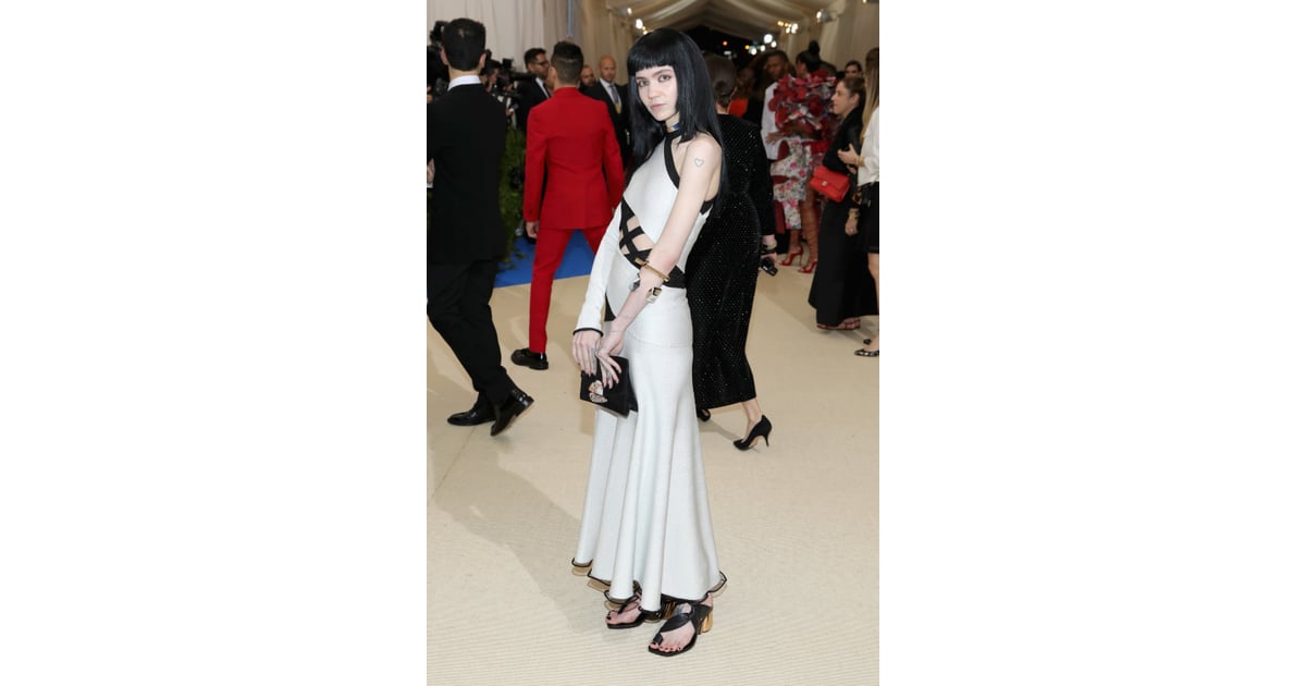 grimes met gala outfits
