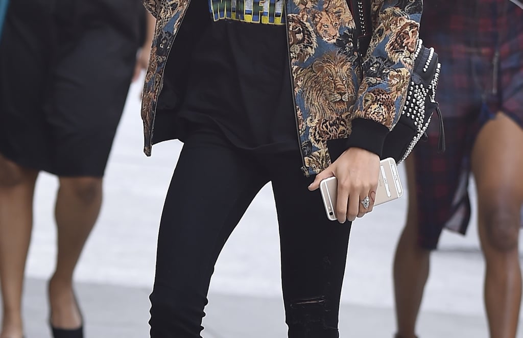 Cara Delevingne's Diamond Ring July 2016