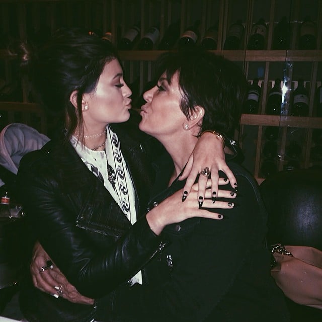 Kylie Jenner and her mom, Kris Jenner, took a kissy pic.
Source: Instagram user kyliejenner