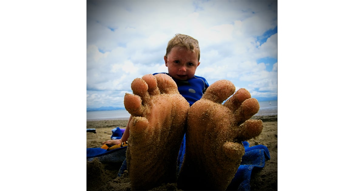 Sandy Feet Family Picture Ideas to Take at the Beach POPSUGAR