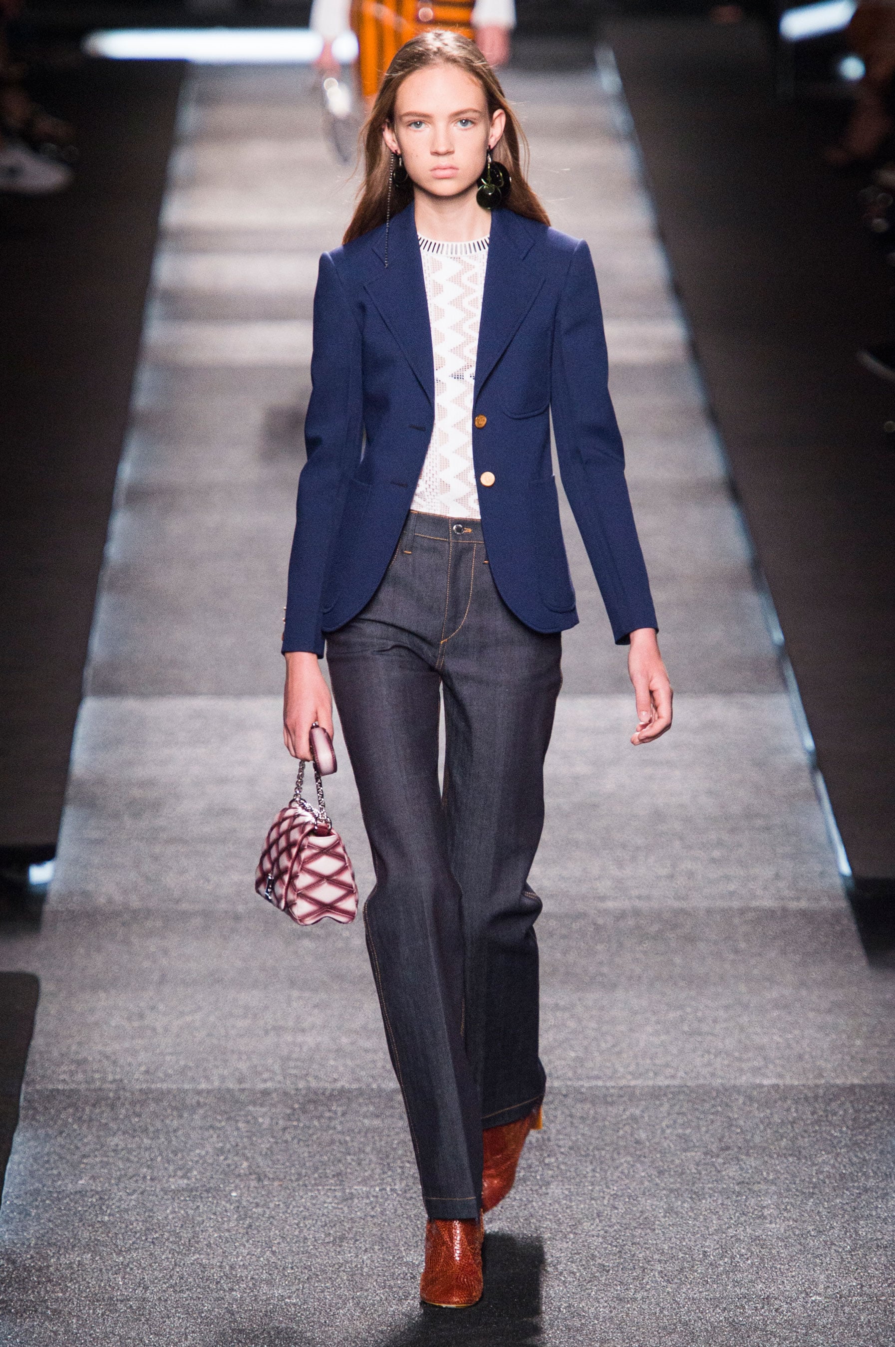 Louis Vuitton - Look from the Louis Vuitton Women's Spring 2015