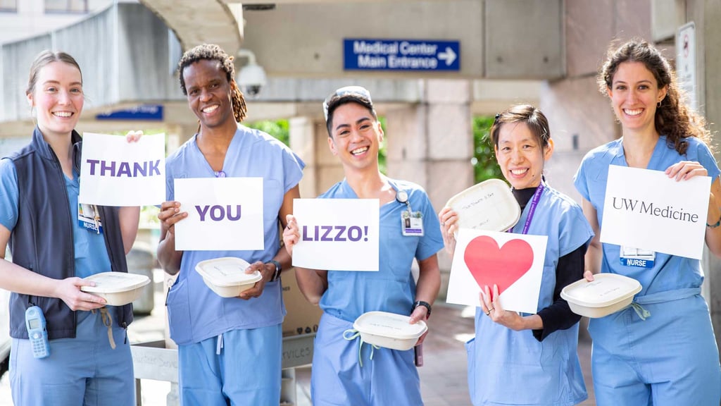 Lizzo Donates Lunch to Washington Medical Staff