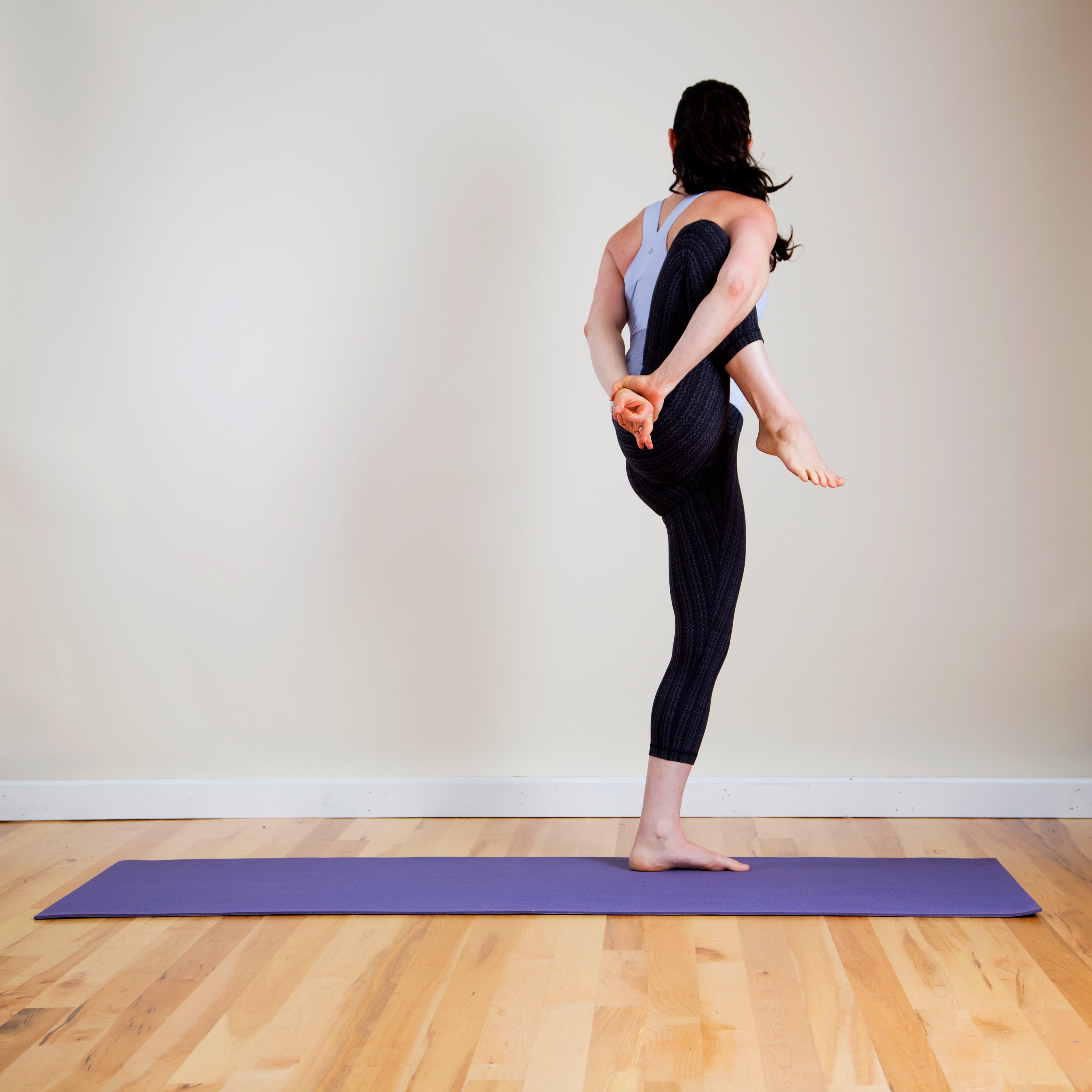 Wwwwwwwwwww Hd Sex Yoga - Yoga Sequence For Stronger Legs | POPSUGAR Fitness