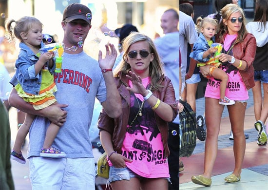 Pictures Of Jamie Lynn Spears Casey And Maddie Aldridge Visiting Her Parents In La Popsugar Celebrity