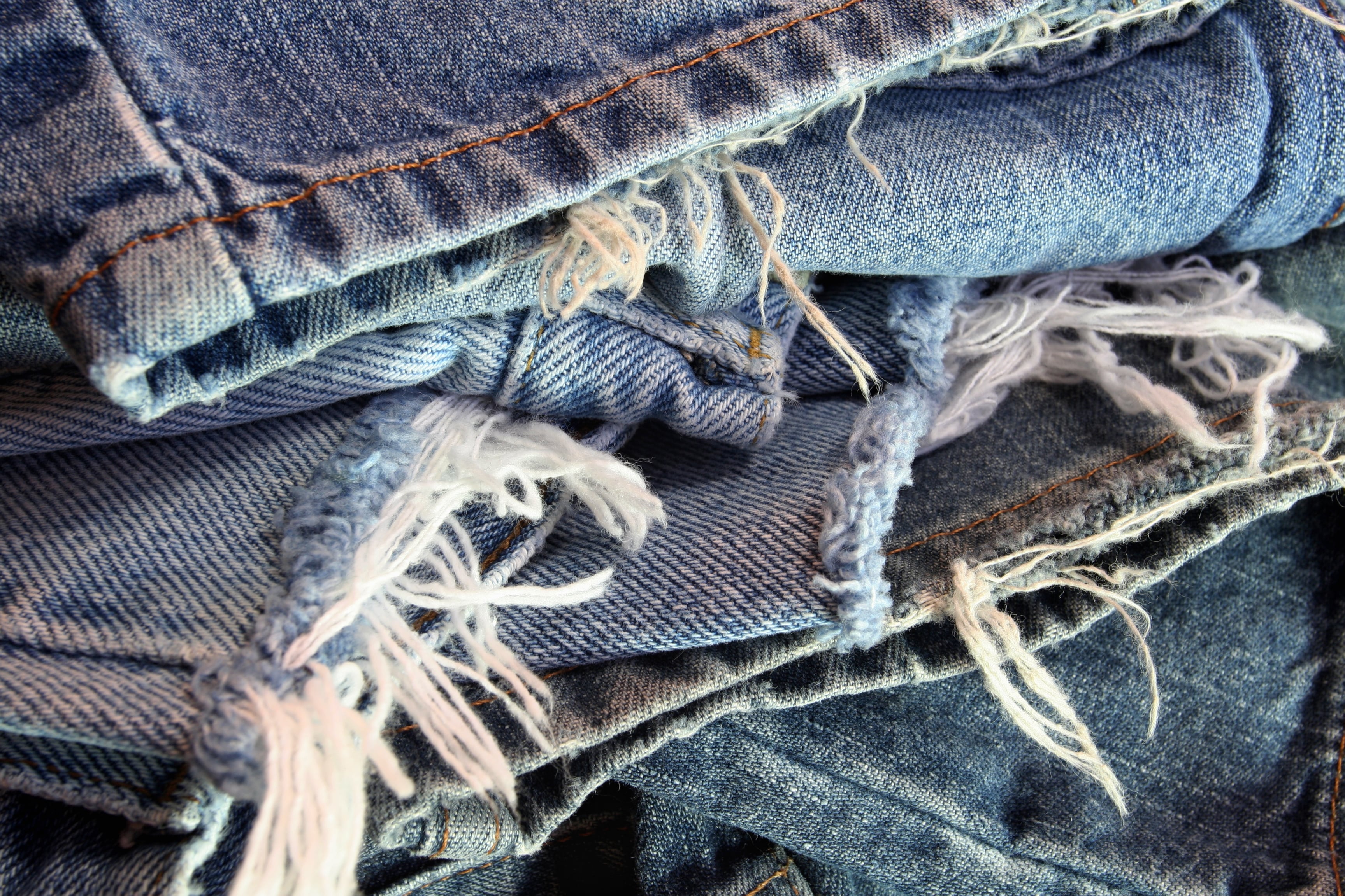 DIY: How to Perfectly Fray the Hem of Your Jeans I InStyle 