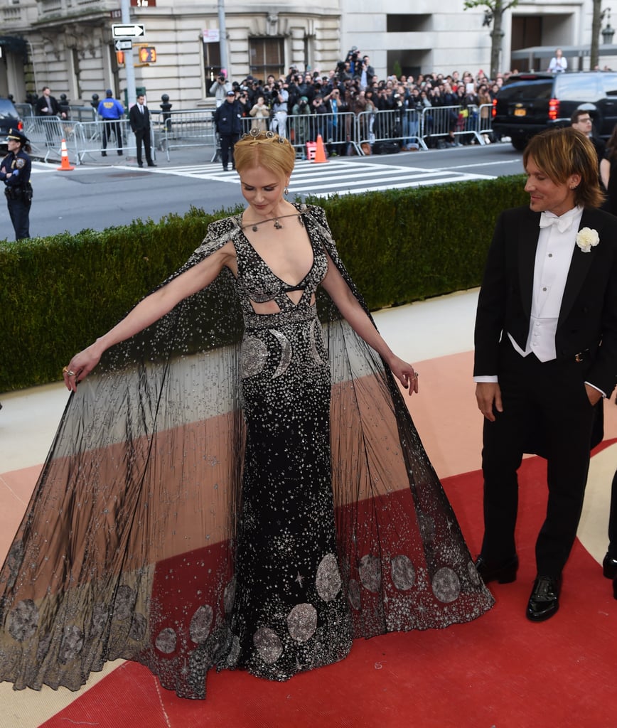 When Keith Urban Was Mesmerized By Nicole Kidman's Caped McQueen Gown