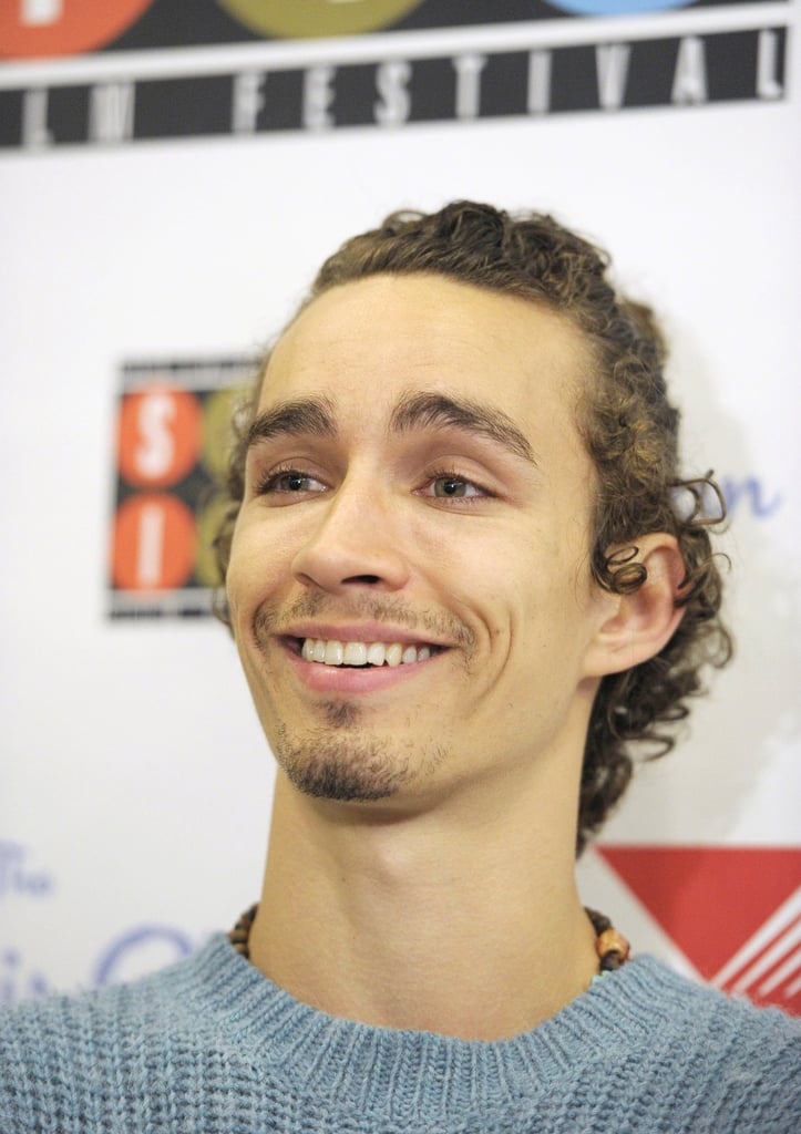 See The Umbrella Academy's Robert Sheehan's Hottest Photos