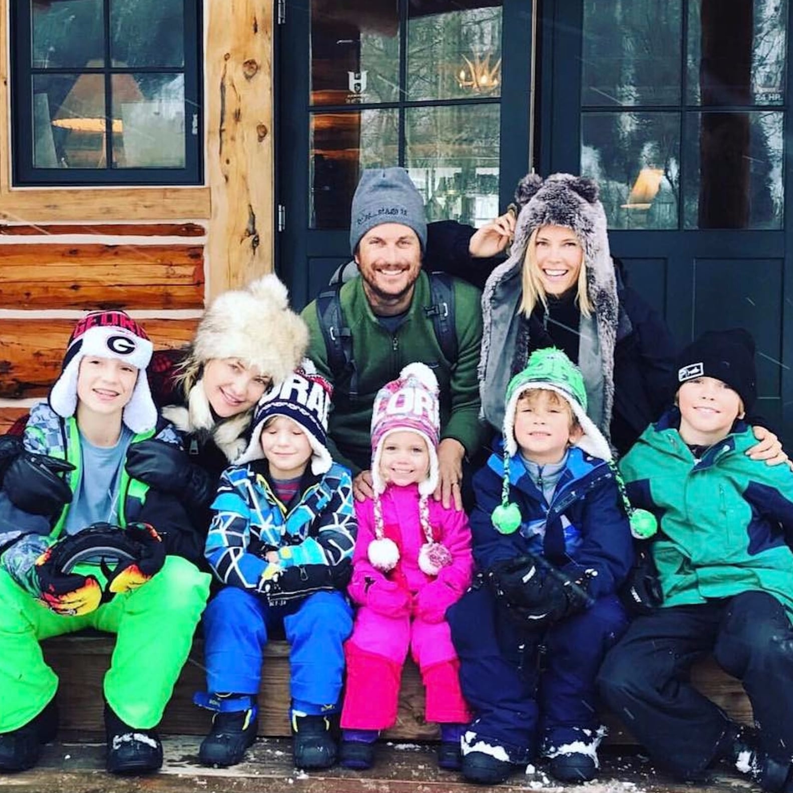 Kate Hudson Family Vacation in Aspen Pictures 2016 | PS Celebrity