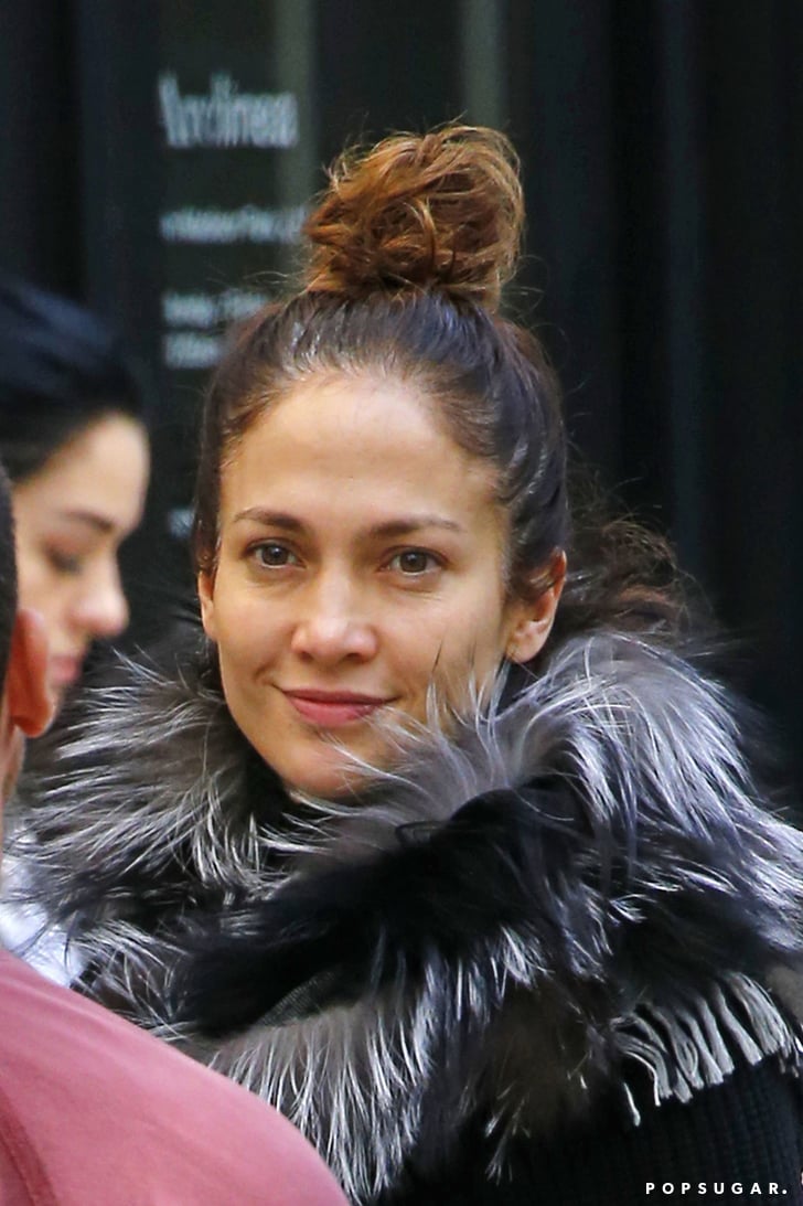 Jennifer Lopez Wearing No Makeup in New York City 2015 | Latina